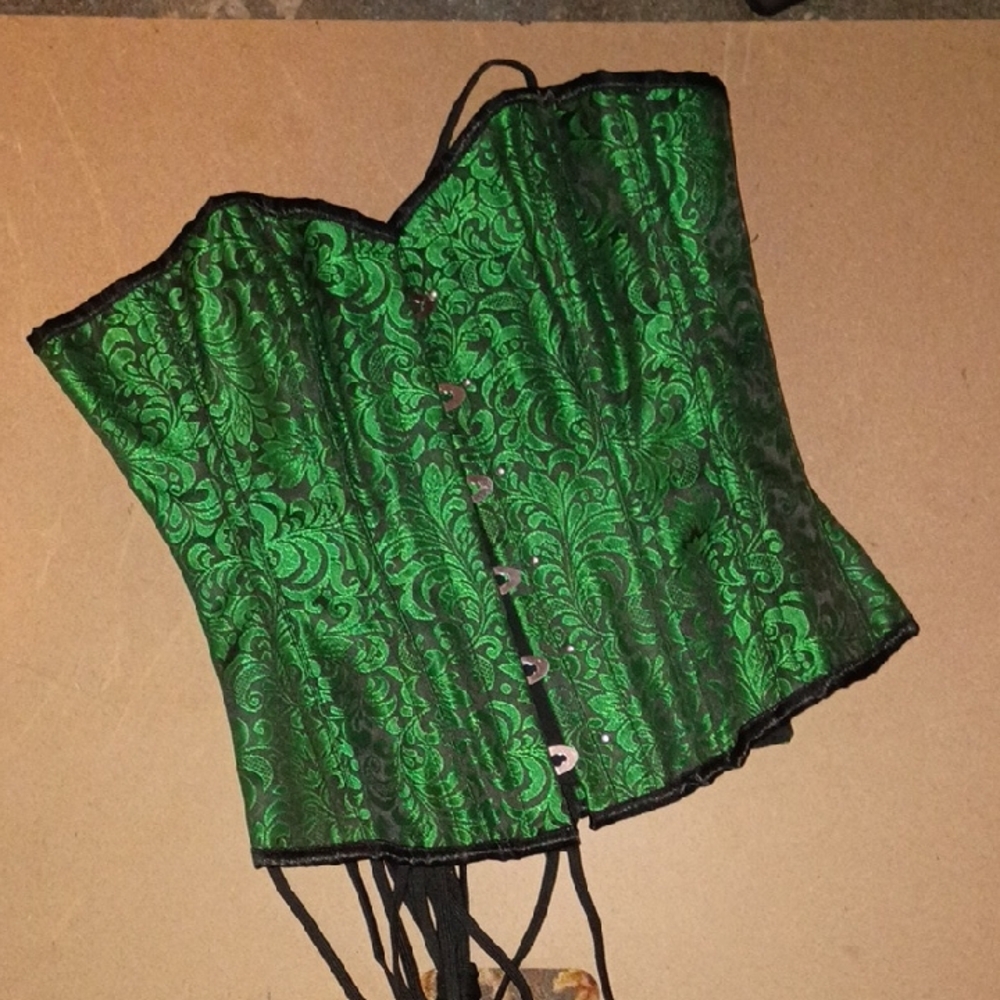Calypso's Green and Black Training Corset
